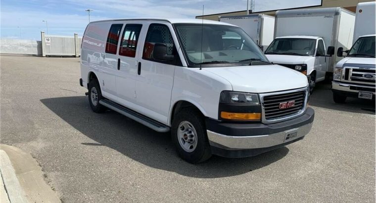 2017 GMC Savana 2500 135″ WB Cargo Van, Cargo Safety Barrier