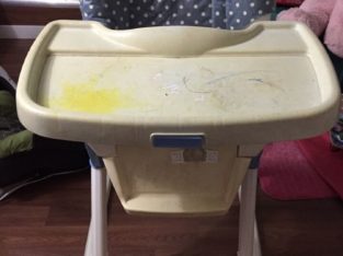 Baby eating/drawing seat. (High chair)