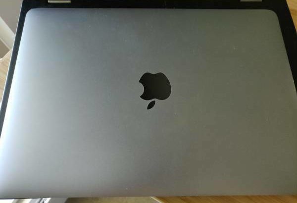 LOST Apple Macbook 12” on millennium skytrain on July 31st