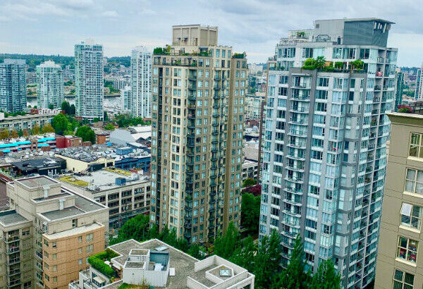 1 br / 1 bath condo in Yaletown