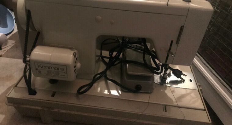 Sewing machine with Case