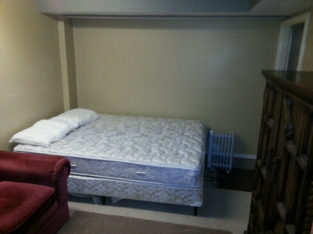 Short Term Rental.. Furnished Private Room Available Vancouver