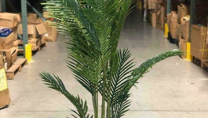 ARTIFICAL PATIO INDOOR / OUTDOOR PALM PLANT TREE