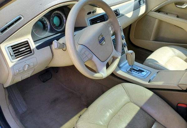 2010 volvo s80