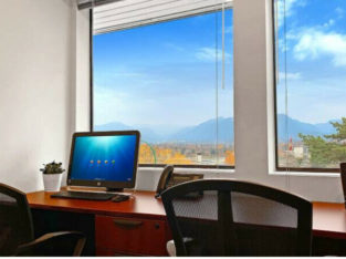 $700 / 100ft – Private office