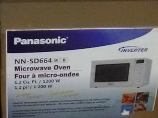 White 1.2 cu ft. microwave
