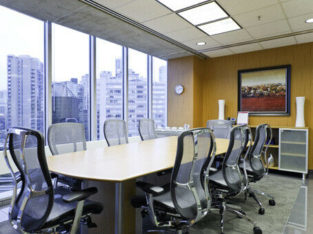 Ready-to-use office space to accommodate a team of up to 15.