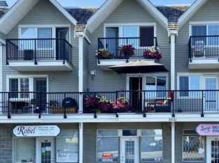 Commercial office space for rent in Steveston