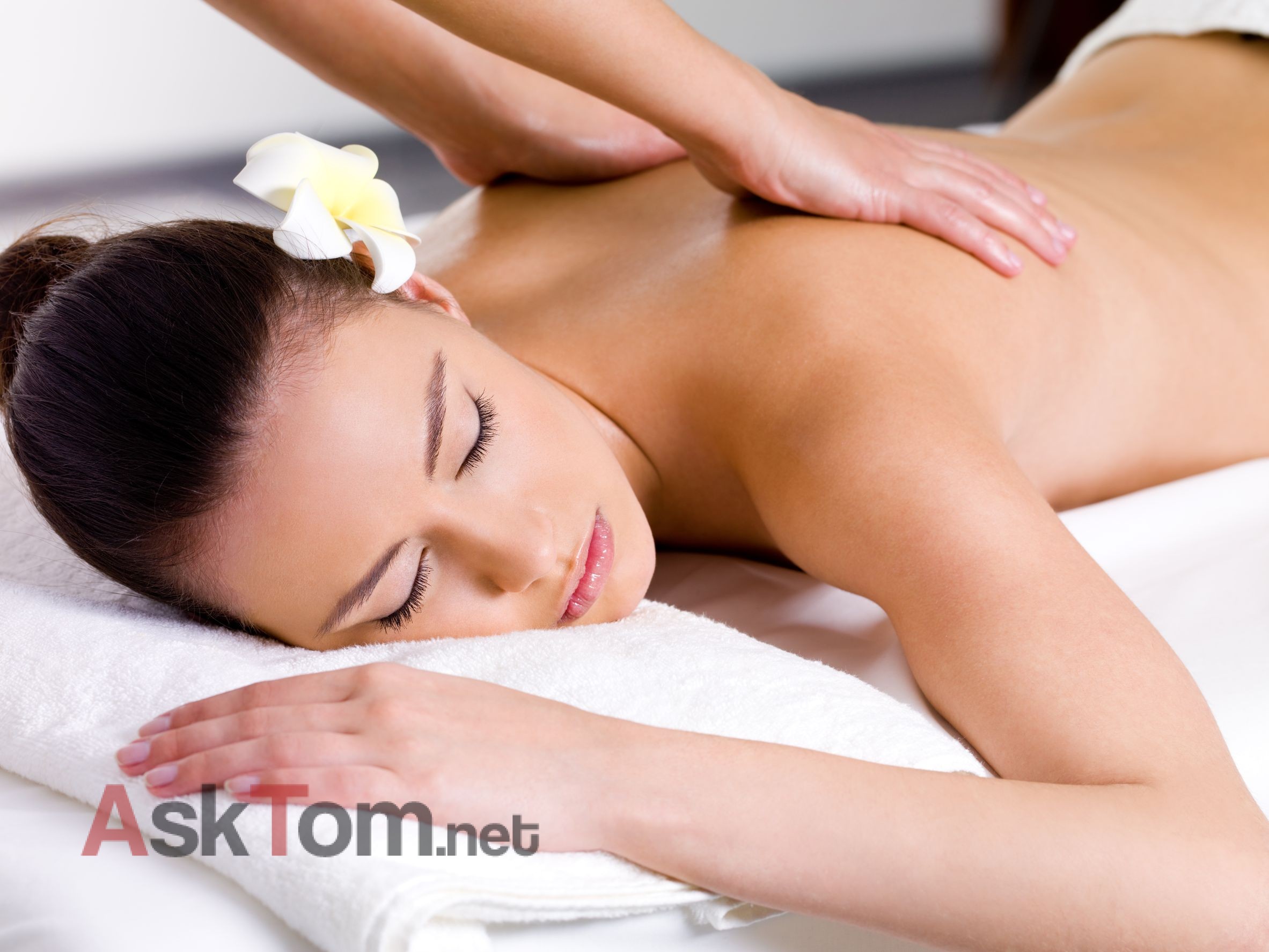 Massages for $65.00 for 1 hour at licensed home spa
